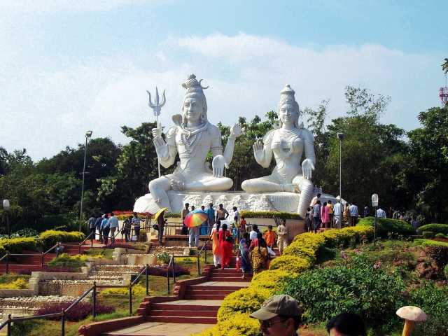 Sri Sai GanapathicarRentalsTirupatisripuram